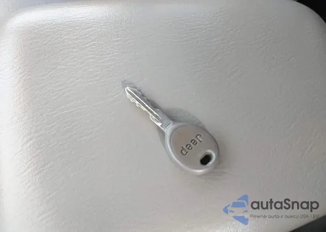 2002 Jeep Grand Cherokee Laredo from USA, damaged, VIN 1J4GW48S32C239497